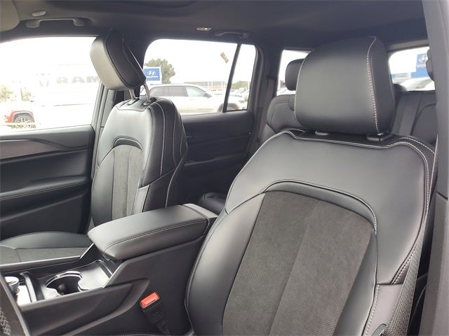 2025 Jeep Grand Cherokee GRAND CHEROKEE ALTITUDE X 4X2