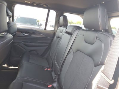 2025 Jeep Grand Cherokee GRAND CHEROKEE ALTITUDE X 4X2