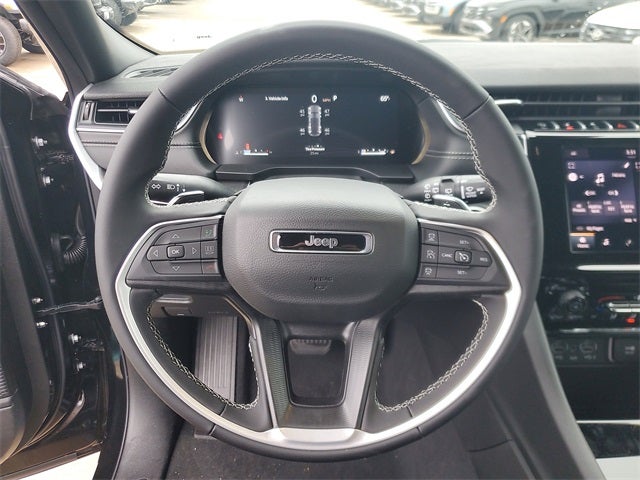 2025 Jeep Grand Cherokee GRAND CHEROKEE LAREDO 4X2