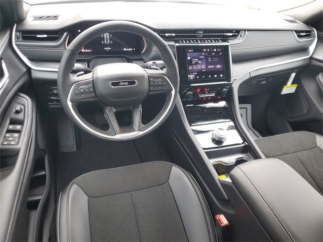 2025 Jeep Grand Cherokee GRAND CHEROKEE ALTITUDE X 4X2