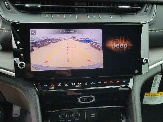 2027 Jeep Grand Cherokee Altitude
