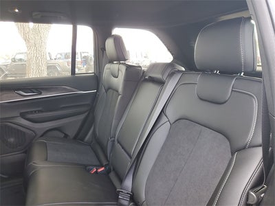 2026 Jeep Grand Cherokee GRAND CHEROKEE LAREDO ALTITUDE 4X2