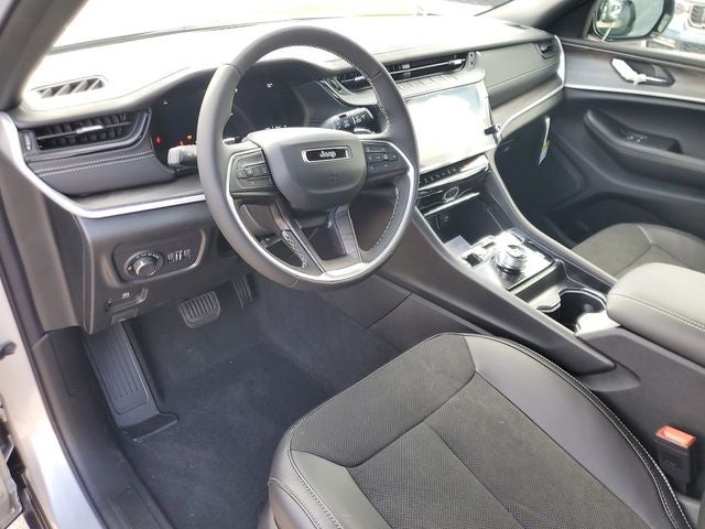 2026 Jeep Grand Cherokee GRAND CHEROKEE L LAREDO ALTITUDE 4X2