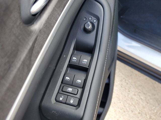 2026 Jeep Grand Cherokee GRAND CHEROKEE L LAREDO ALTITUDE 4X2