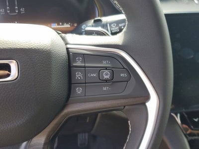 2026 Jeep Grand Cherokee GRAND CHEROKEE L LAREDO ALTITUDE 4X2