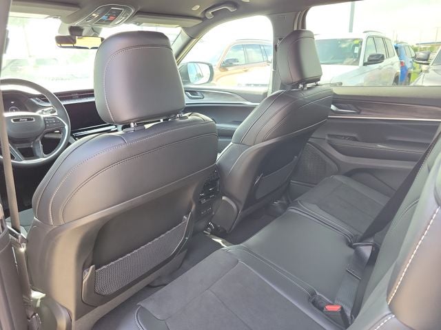 2026 Jeep Grand Cherokee GRAND CHEROKEE L LAREDO ALTITUDE 4X2