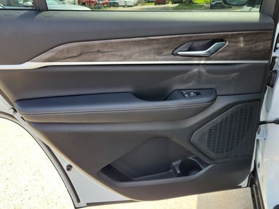 2026 Jeep Grand Cherokee GRAND CHEROKEE L LAREDO ALTITUDE 4X2
