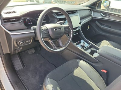 2026 Jeep Grand Cherokee GRAND CHEROKEE L LAREDO ALTITUDE 4X2