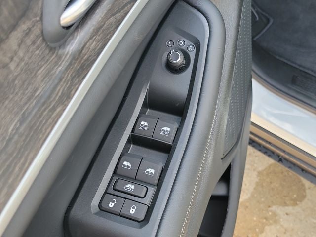 2026 Jeep Grand Cherokee GRAND CHEROKEE L LAREDO ALTITUDE 4X2