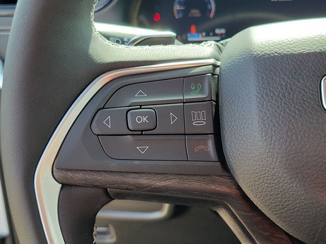 2026 Jeep Grand Cherokee GRAND CHEROKEE L LAREDO ALTITUDE 4X2