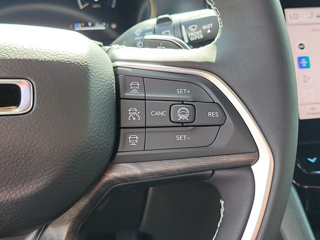 2026 Jeep Grand Cherokee GRAND CHEROKEE L LAREDO ALTITUDE 4X2