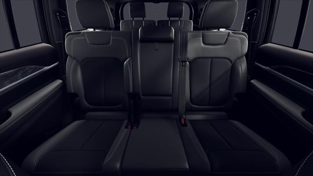 2026 Jeep Grand Cherokee GRAND CHEROKEE L LAREDO ALTITUDE 4X2