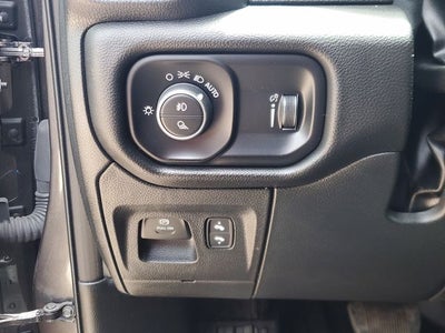 2025 RAM 1500 Lone Star Crew Cab 4x4 5'7' Box