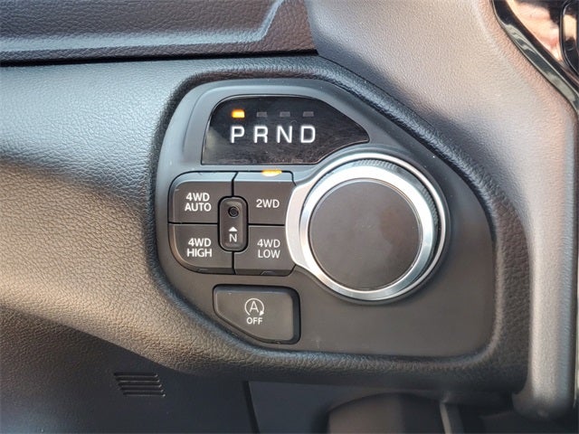 2025 RAM 1500 Big Horn Crew Cab 4x4 5'7' Box