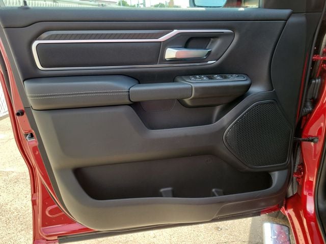 2026 RAM 1500 RAM 1500 LONE STAR CREW CAB 4X4 5'7' BOX