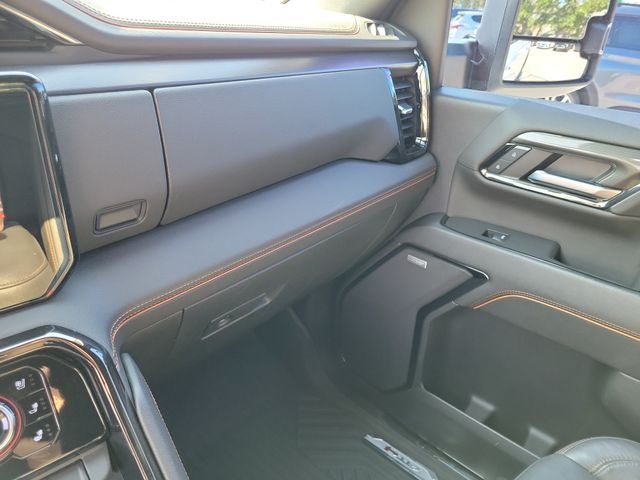 2024 GMC Sierra 2500HD 4WD Crew Cab Standard Bed AT4