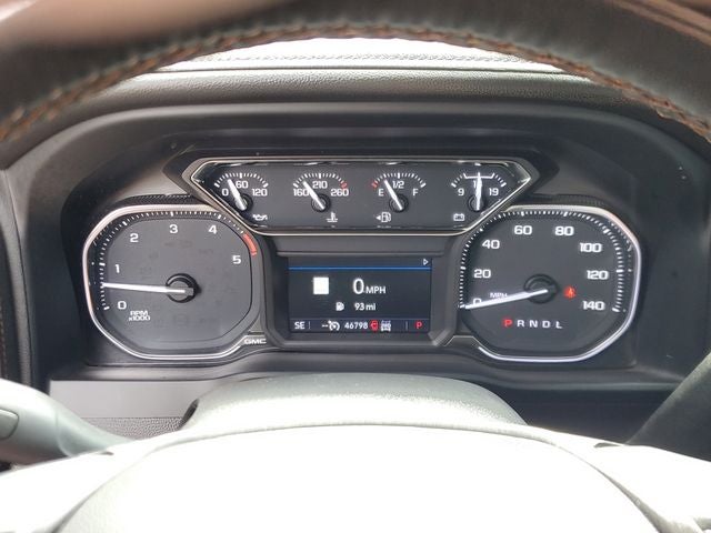 2023 GMC Sierra 2500HD 4WD Crew Cab Standard Bed AT4