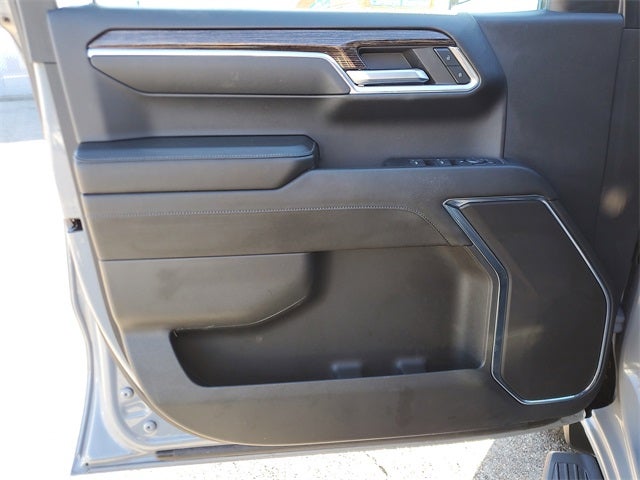 2024 GMC Sierra 1500 4WD Crew Cab Short Box Elevation with 3SB