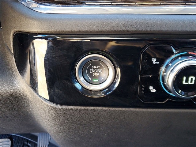 2024 GMC Sierra 1500 4WD Crew Cab Short Box Elevation with 3SB