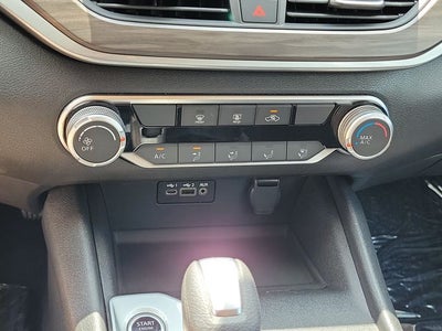 2025 Nissan Altima SV FWD