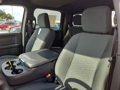 2026 RAM 2500 RAM 2500 BLACK EXPRESS CREW CAB 4X4 6'4' BOX