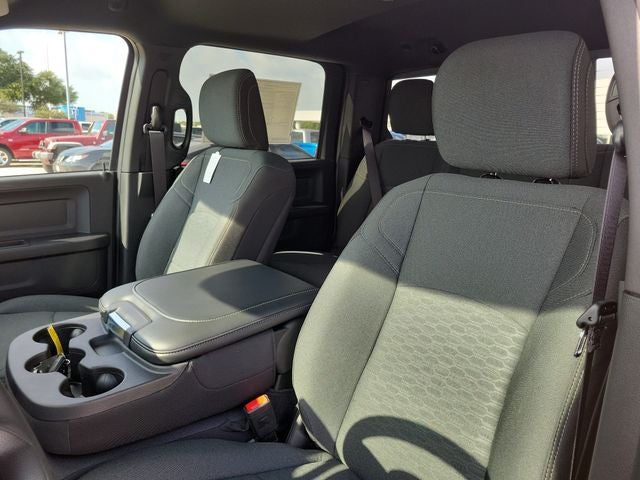2026 RAM 2500 RAM 2500 BLACK EXPRESS CREW CAB 4X4 6'4' BOX