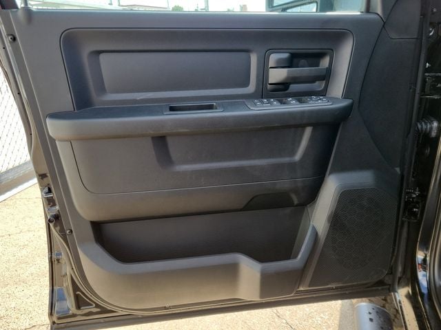 2026 RAM 2500 RAM 2500 BLACK EXPRESS CREW CAB 4X4 6'4' BOX