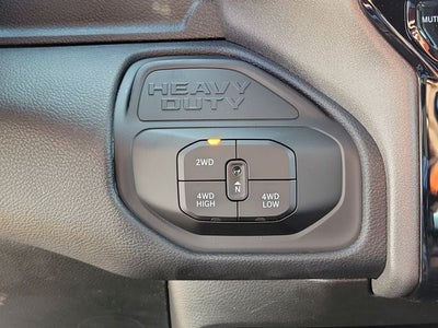 2026 RAM 2500 RAM 2500 BLACK EXPRESS CREW CAB 4X4 6'4' BOX