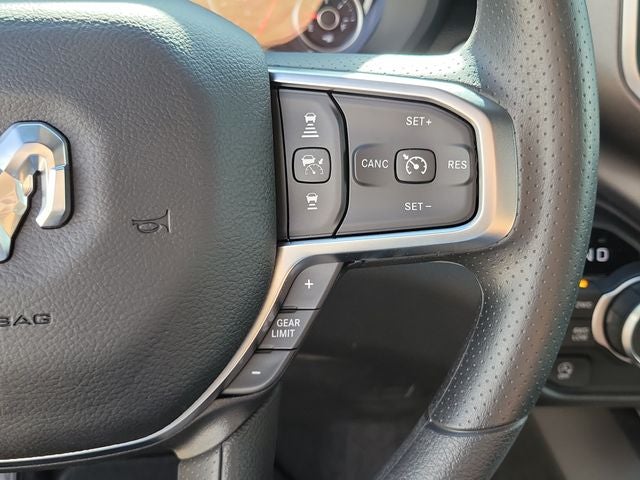 2026 RAM 1500 RAM 1500 EXPRESS CREW CAB 4X4 5'7' BOX