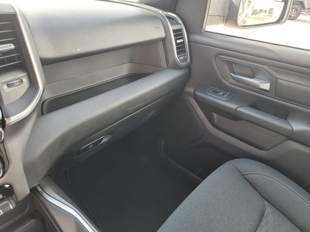 2026 RAM 1500 RAM 1500 EXPRESS CREW CAB 4X4 5'7' BOX