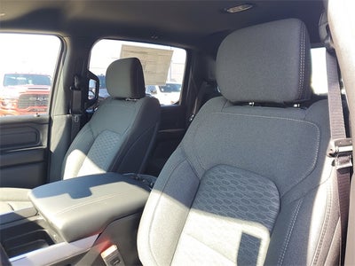 2026 RAM Ram 1500 RAM 1500 EXPRESS CREW CAB 4X4 5'7' BOX