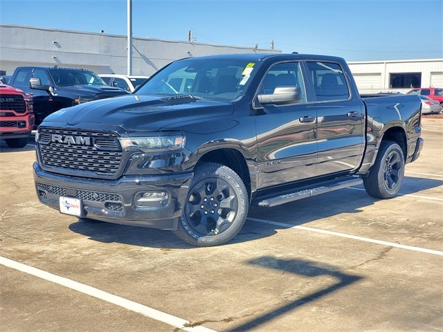 2026 RAM Ram 1500 RAM 1500 EXPRESS CREW CAB 4X4 5'7' BOX
