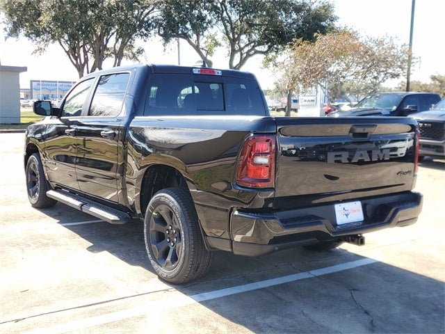 2026 RAM Ram 1500 RAM 1500 EXPRESS CREW CAB 4X4 5'7' BOX