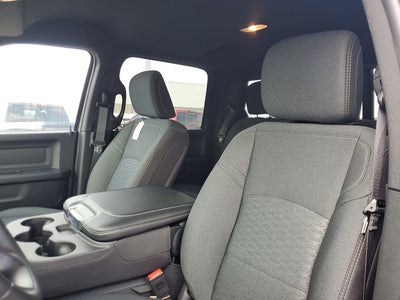 2026 RAM Ram 2500 RAM 2500 BLACK EXPRESS CREW CAB 4X4 6'4' BOX