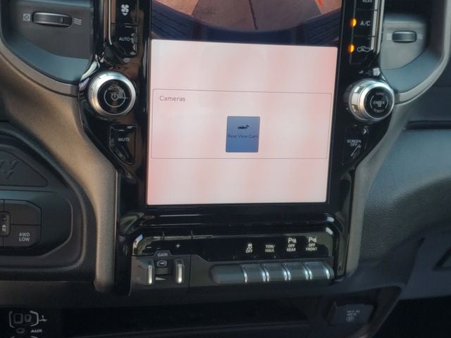 2026 RAM Ram 2500 RAM 2500 BLACK EXPRESS CREW CAB 4X4 6'4' BOX