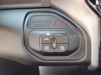 2026 RAM Ram 2500 RAM 2500 BLACK EXPRESS CREW CAB 4X4 6'4' BOX