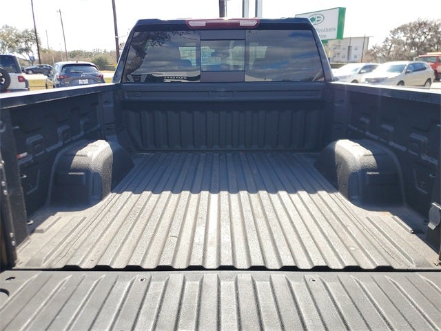 2023 GMC Sierra 1500 2WD Crew Cab Short Box SLT