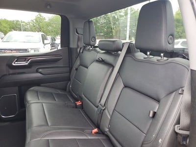 2024 GMC Sierra 1500 4WD Crew Cab Short Box SLT