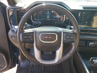 2022 GMC Sierra 1500 4WD Crew Cab Short Box SLT