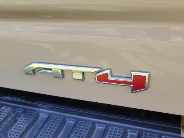 2022 GMC Sierra 1500 4WD Crew Cab Short Box AT4