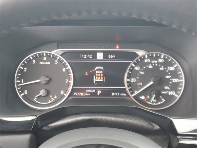 2025 Nissan Pathfinder SL FWD