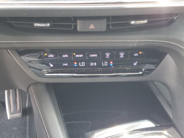2022 Buick Envision FWD Essence