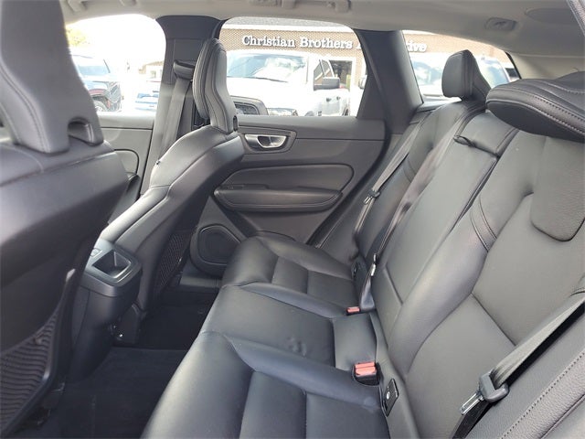 2024 Volvo XC60 B5 Plus Dark Theme