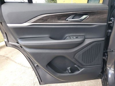 2026 Jeep Grand Cherokee GRAND CHEROKEE LAREDO ALTITUDE 4X2