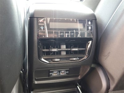 2024 Jeep Grand Cherokee L Laredo 4x4