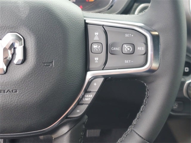 2025 RAM Ram 1500 RAM 1500 BIG HORN CREW CAB 4X2 5'7' BOX