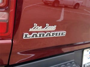 2020 RAM 1500 Laramie Crew Cab 4x2 5&#39;7&#39; Box