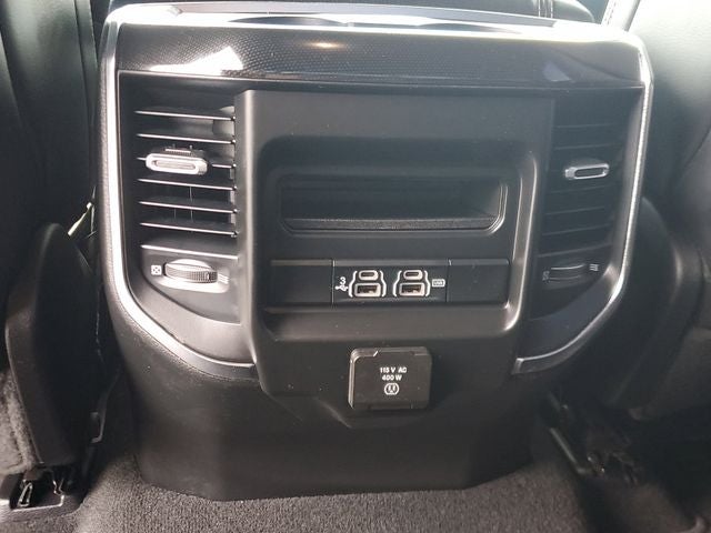 2019 RAM 1500 Laramie Crew Cab 4x2 5'7' Box