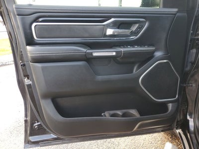 2019 RAM 1500 Laramie Crew Cab 4x2 5'7' Box