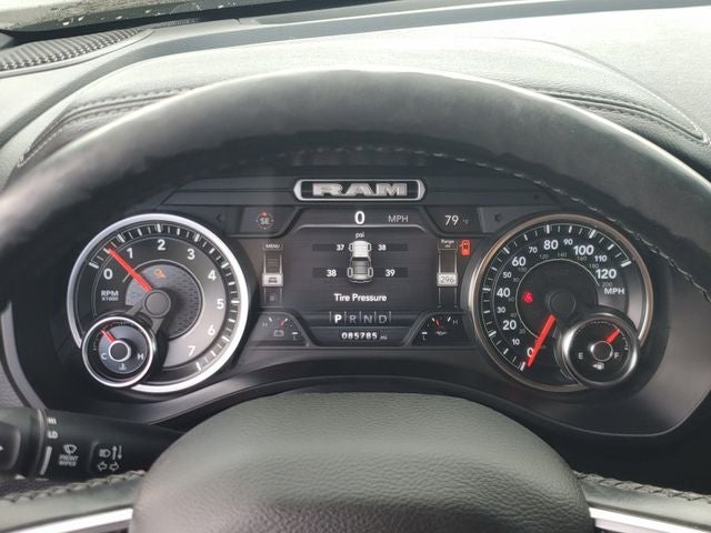 2019 RAM 1500 Laramie Crew Cab 4x2 5'7' Box